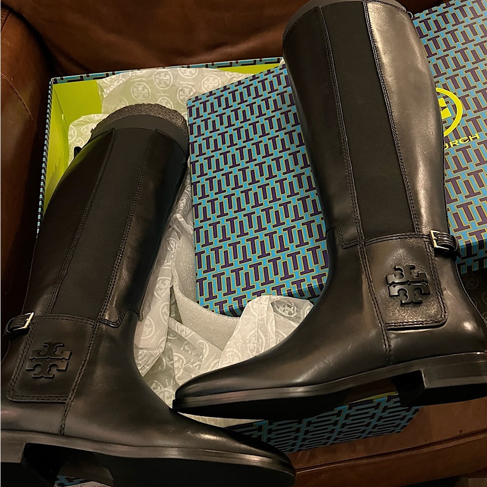 Tory Burch black leather boots* size 7* NIB